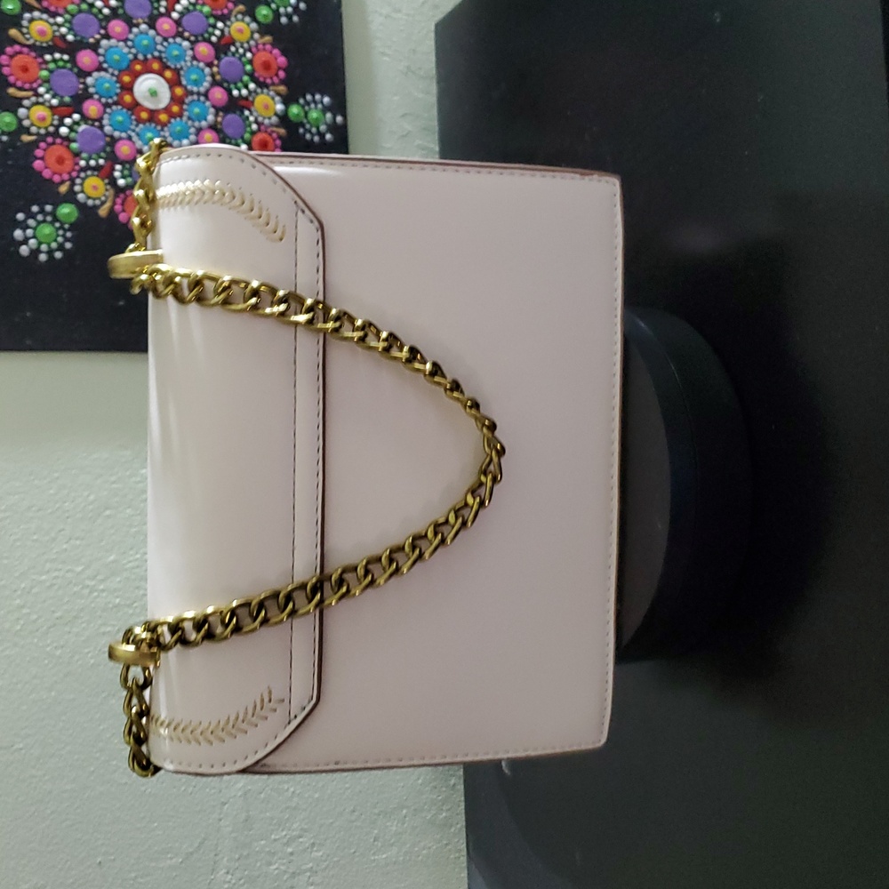 White and Gold Crossbody Bag with Bee Embellishment - Picture 3 of 4
